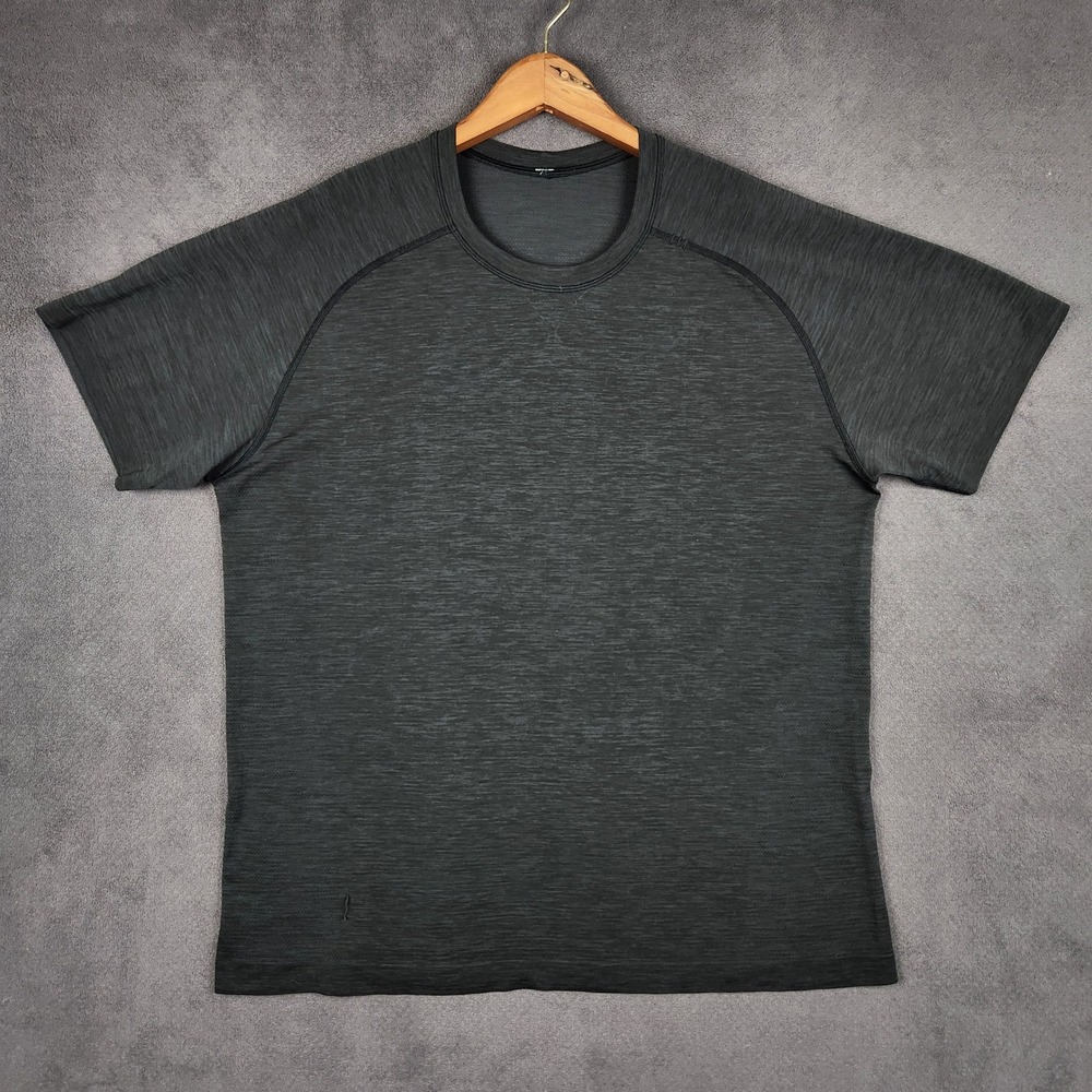 Lululemon Metal Vent Tech Shirt Mens XL Gray Heathered Short Sleeve Performance